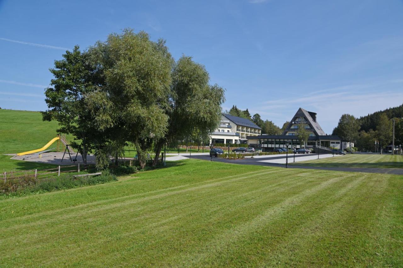 Hotel Haus Tiefenbach Büllingen Exterior foto