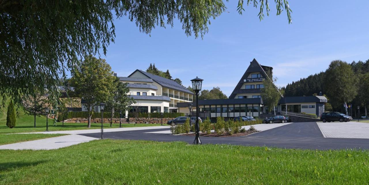 Hotel Haus Tiefenbach Büllingen Exterior foto